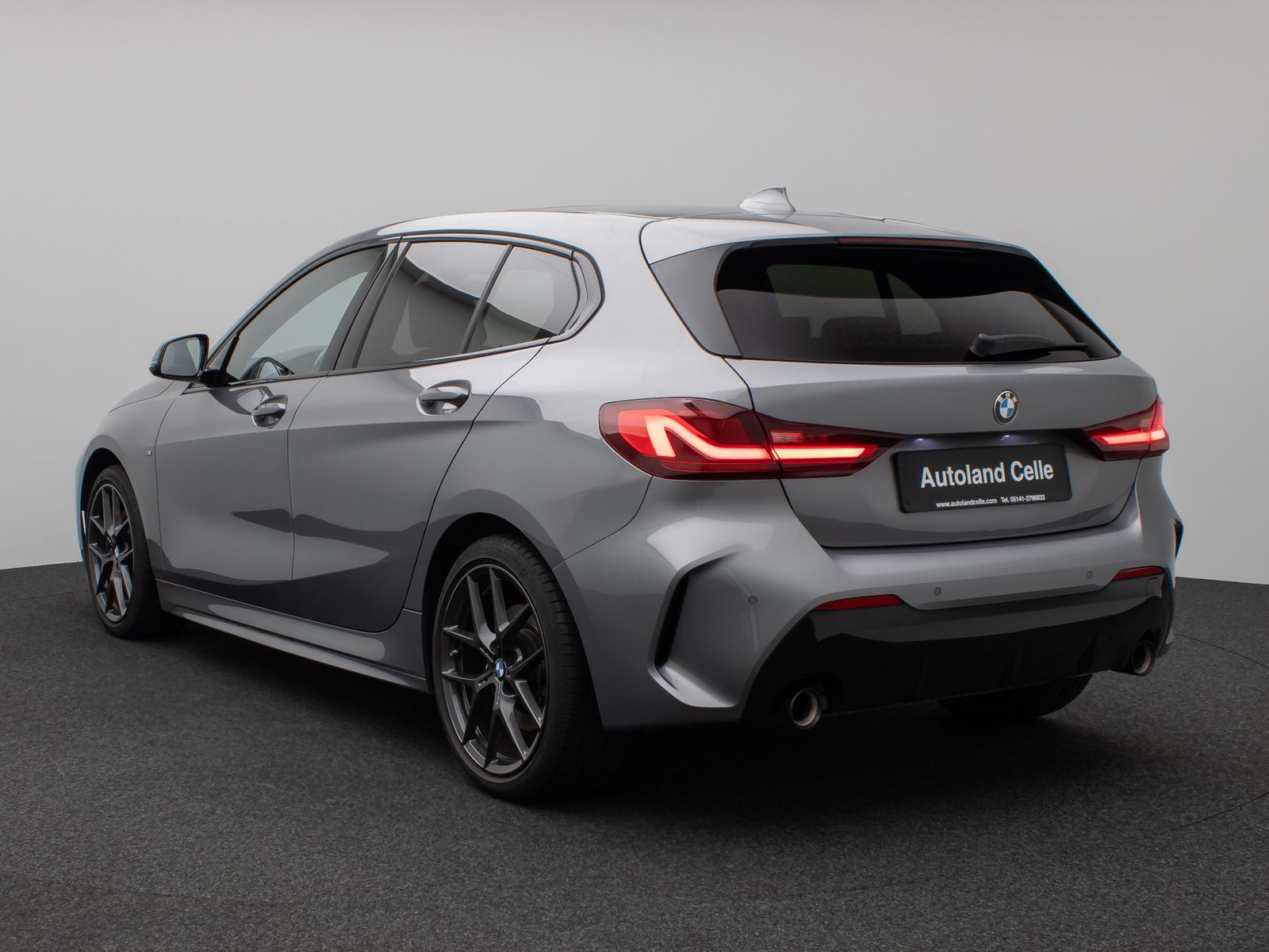 Fahrzeugabbildung BMW 120i M Sport Panorama DAB HiFi Fernlichta 18Zoll