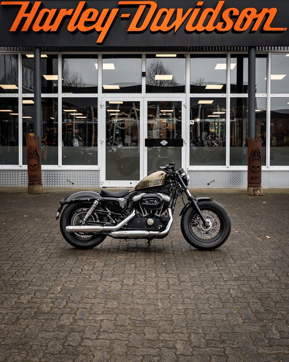 Fahrzeugabbildung Harley-Davidson XL1200X SPORTSTER FORTY-EIGHT - Miller Auspuff -