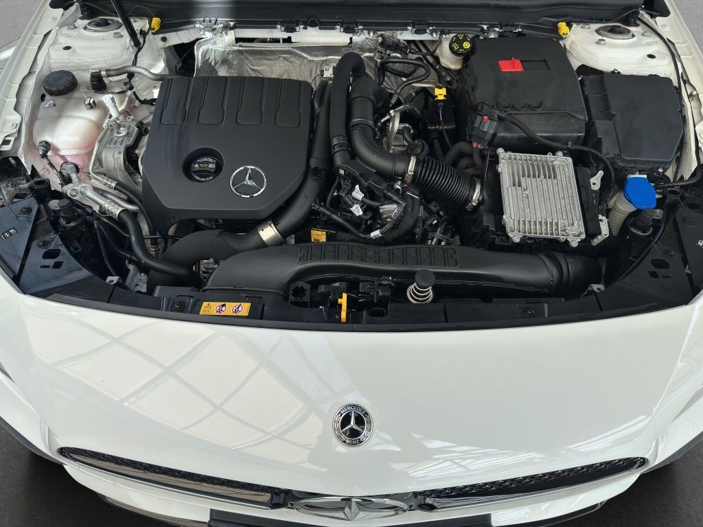 Fahrzeugabbildung Mercedes-Benz A 200 AMG Line AMG*Night*Navi*PDC*ParkAss*RFK
