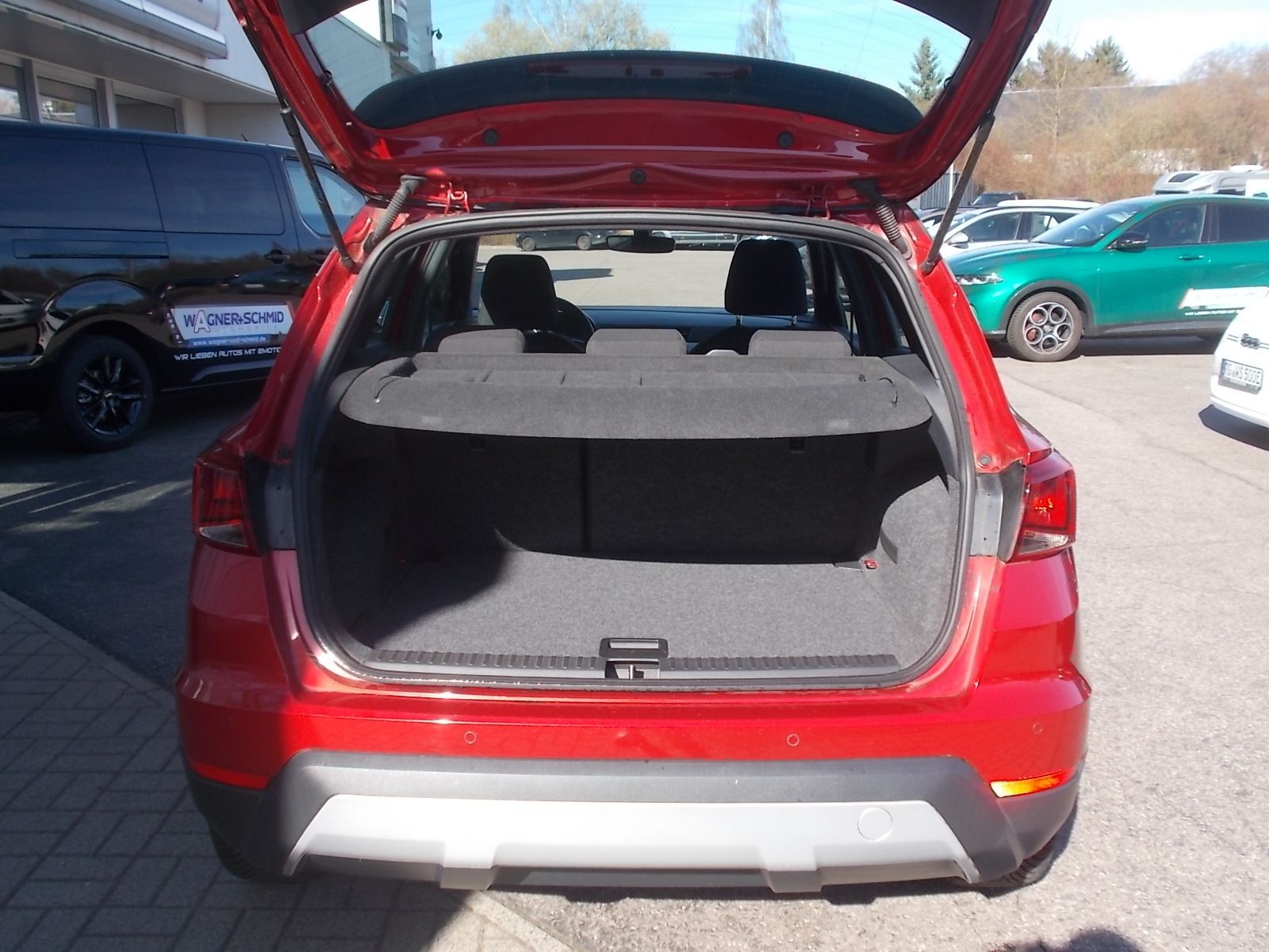 Fahrzeugabbildung SEAT Arona Xcellence 1.0 TSI DSG + LED + NAVI + AC