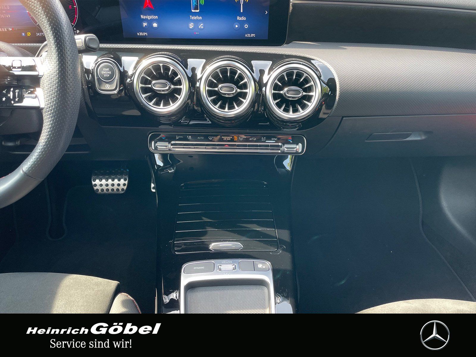 Fahrzeugabbildung Mercedes-Benz CLA 200 d AMG+AHK+360°+SPUR-P+AMBIENTE+CARPLAY