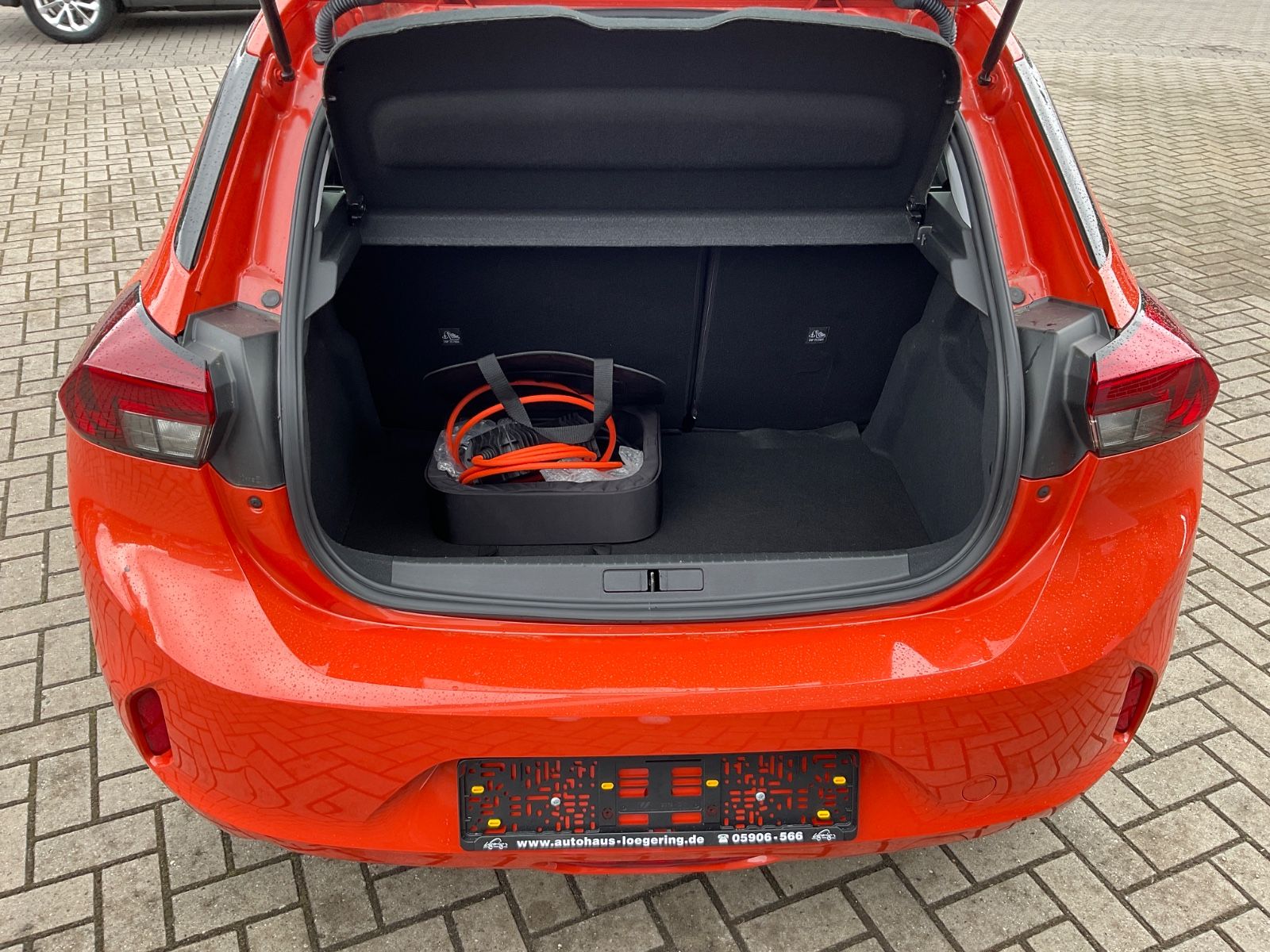 Fahrzeugabbildung Opel Corsa 100KW Edition,50 KWS,CarPlay,Spur,Telefon