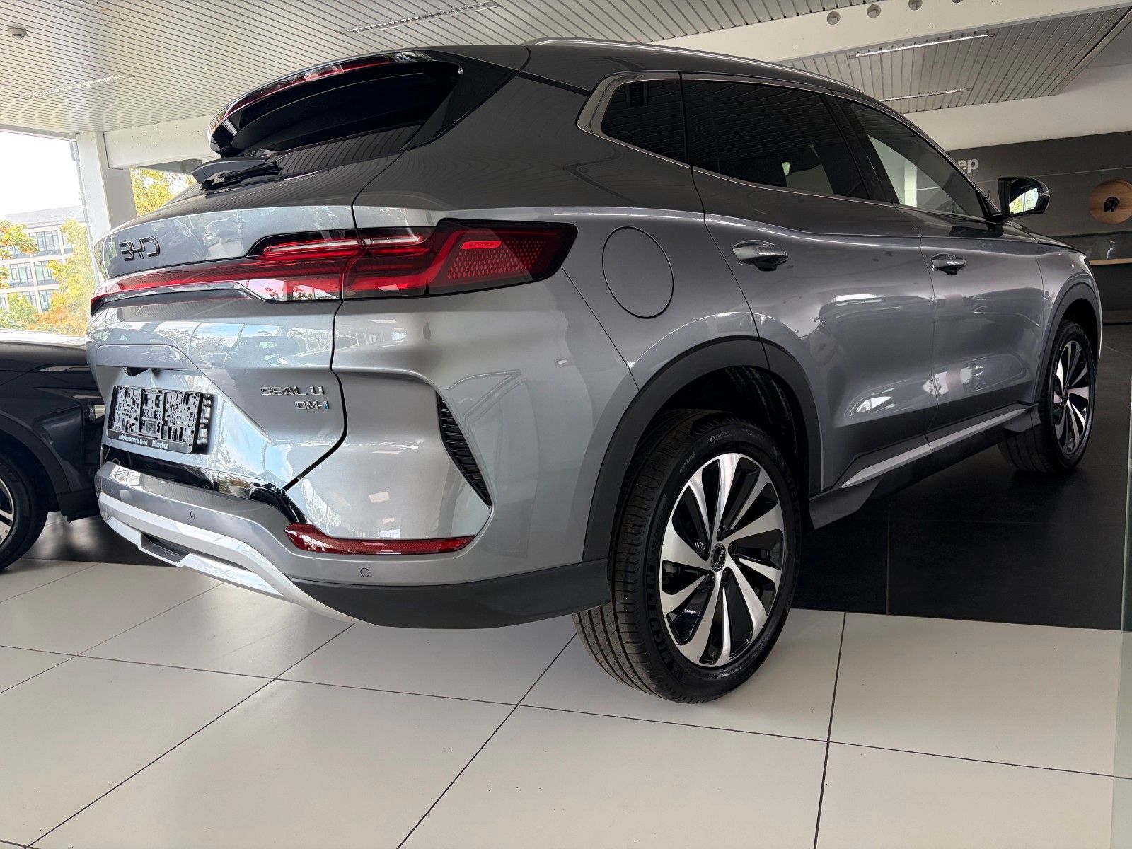BYD SEAL U