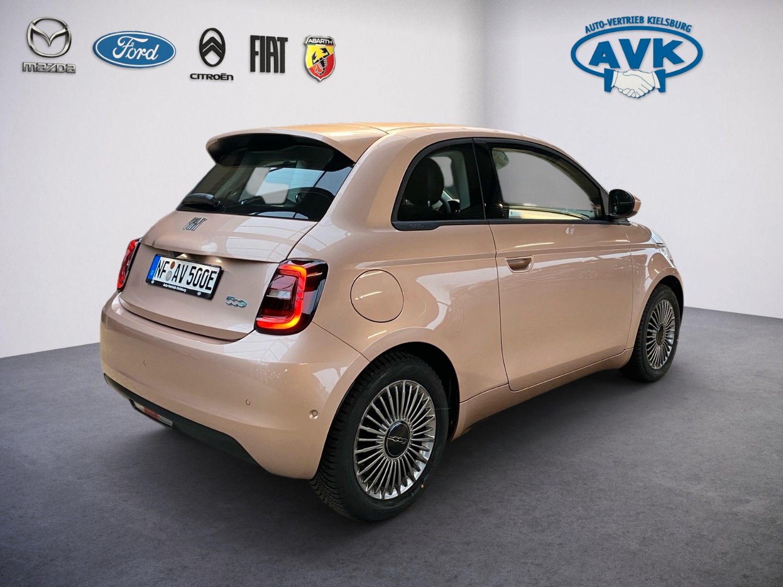 Fiat 500e Icon mit Komfort-Paket 42kWh MY25 imagem 3