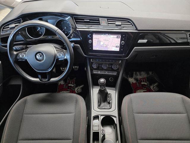 VW Touran — Foto 19