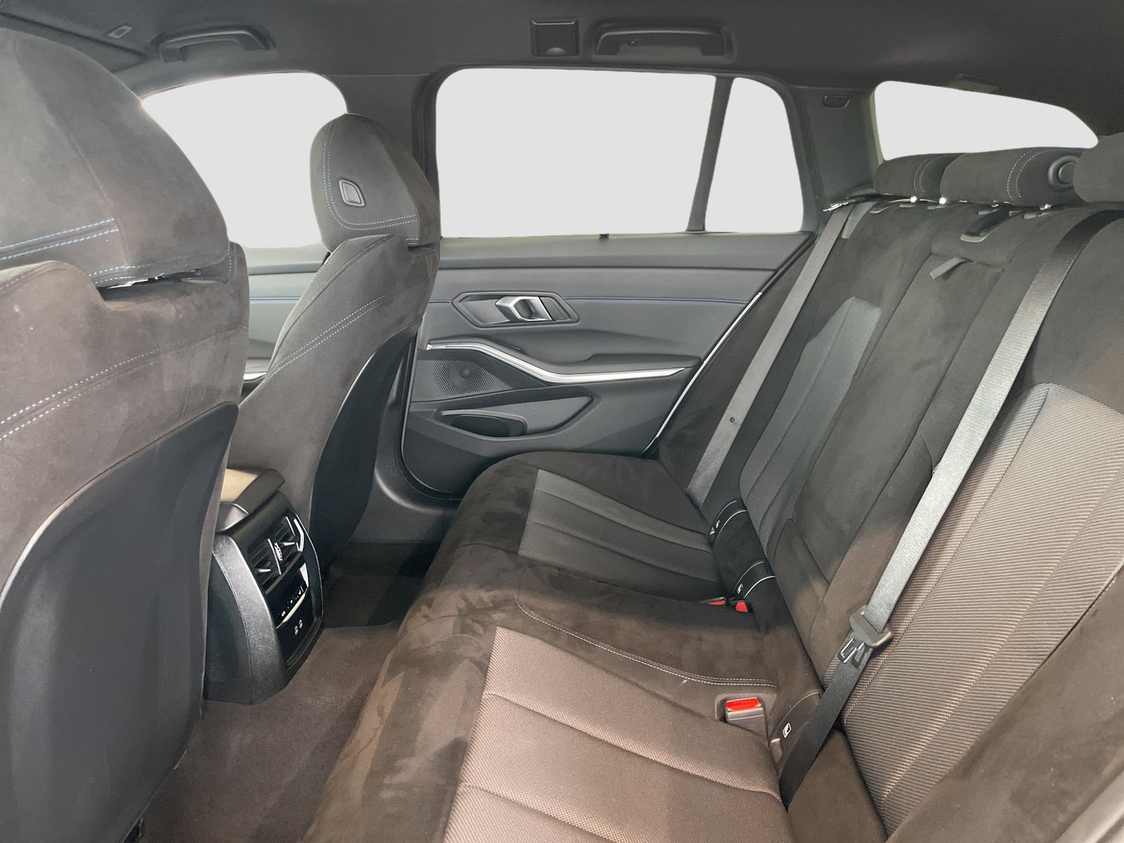 BMW 330 - Bild 13