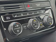 Fahrzeugabbildung Volkswagen Golf Sportsvan 1.4 TSI Highline *R-Line*Nav*AHK*