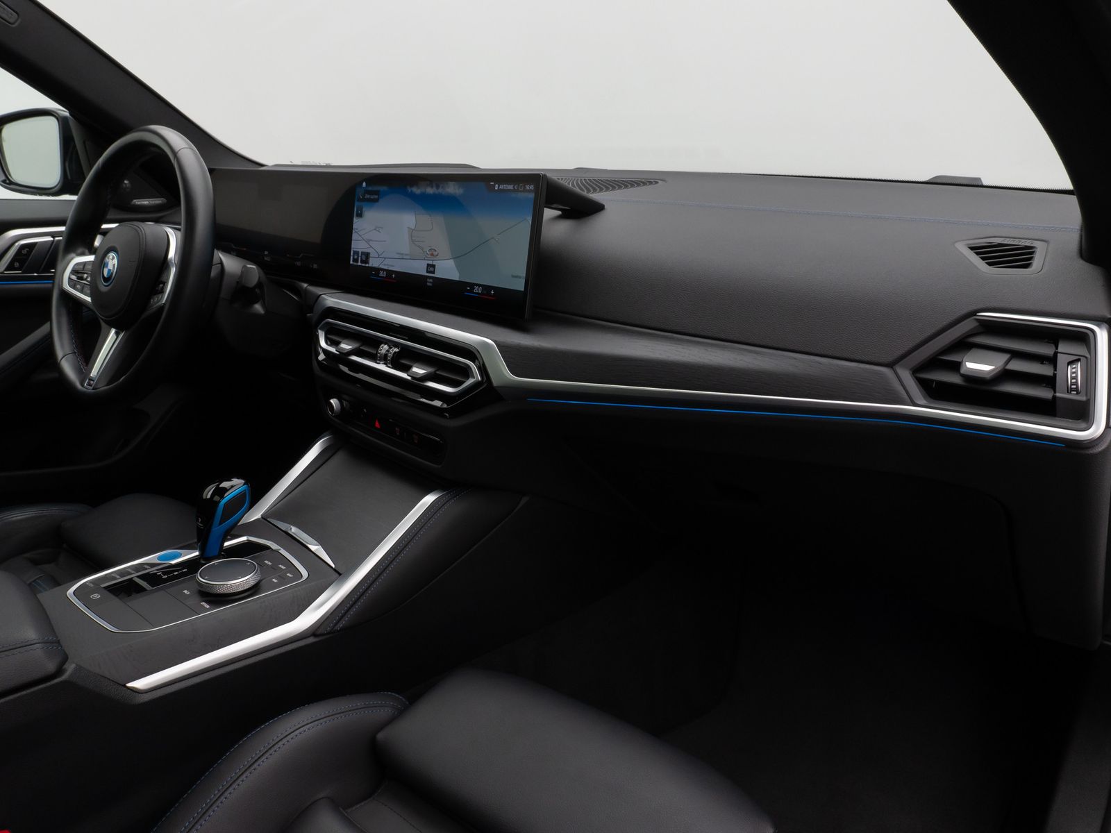 Fahrzeugabbildung BMW i4 M50 GranCoupé 360°Glasdach HUD DAB H/K 19Zoll