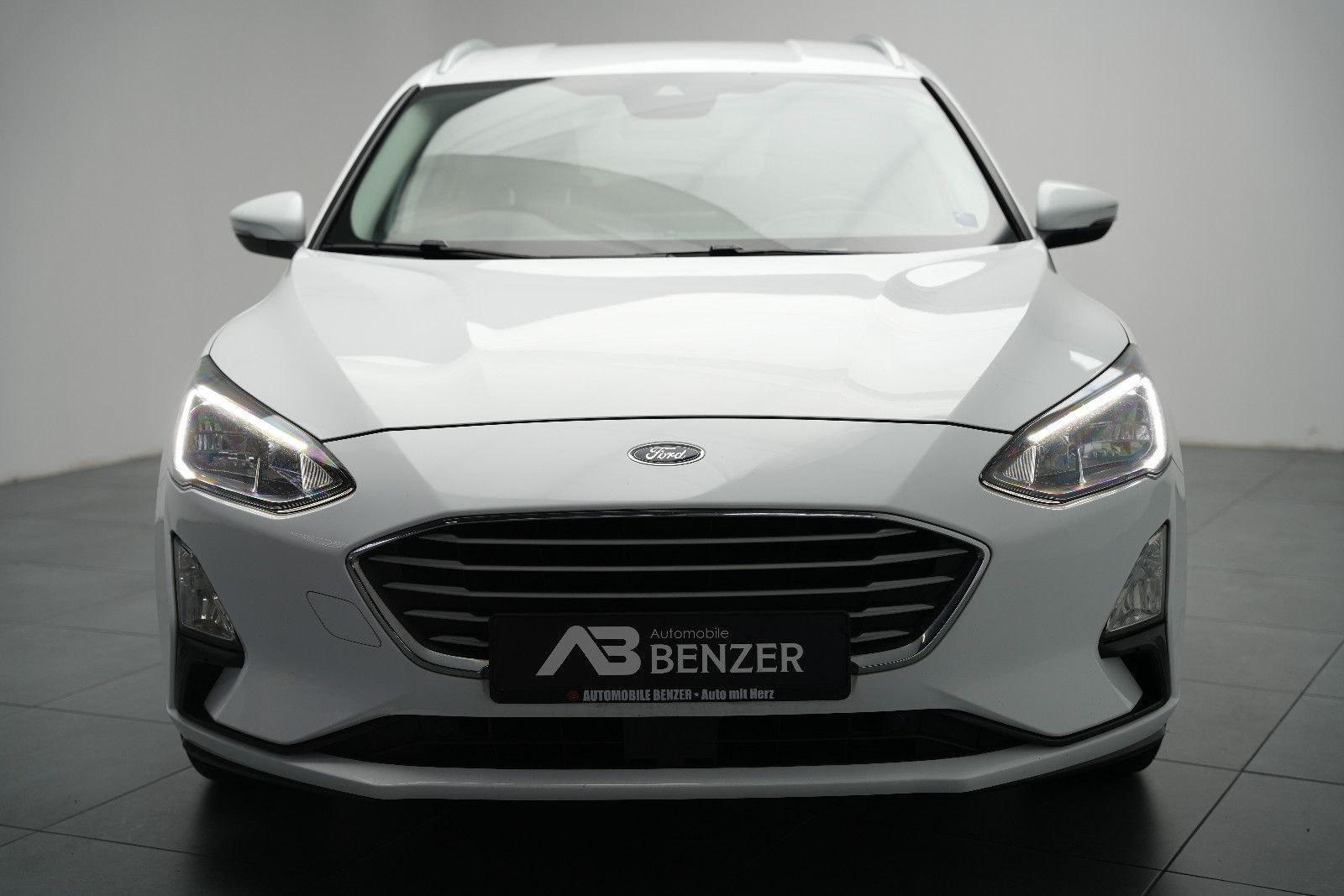 Fahrzeugabbildung Ford Focus Turnier Cool & Connect *Navi*SHZ*Klima*PDC