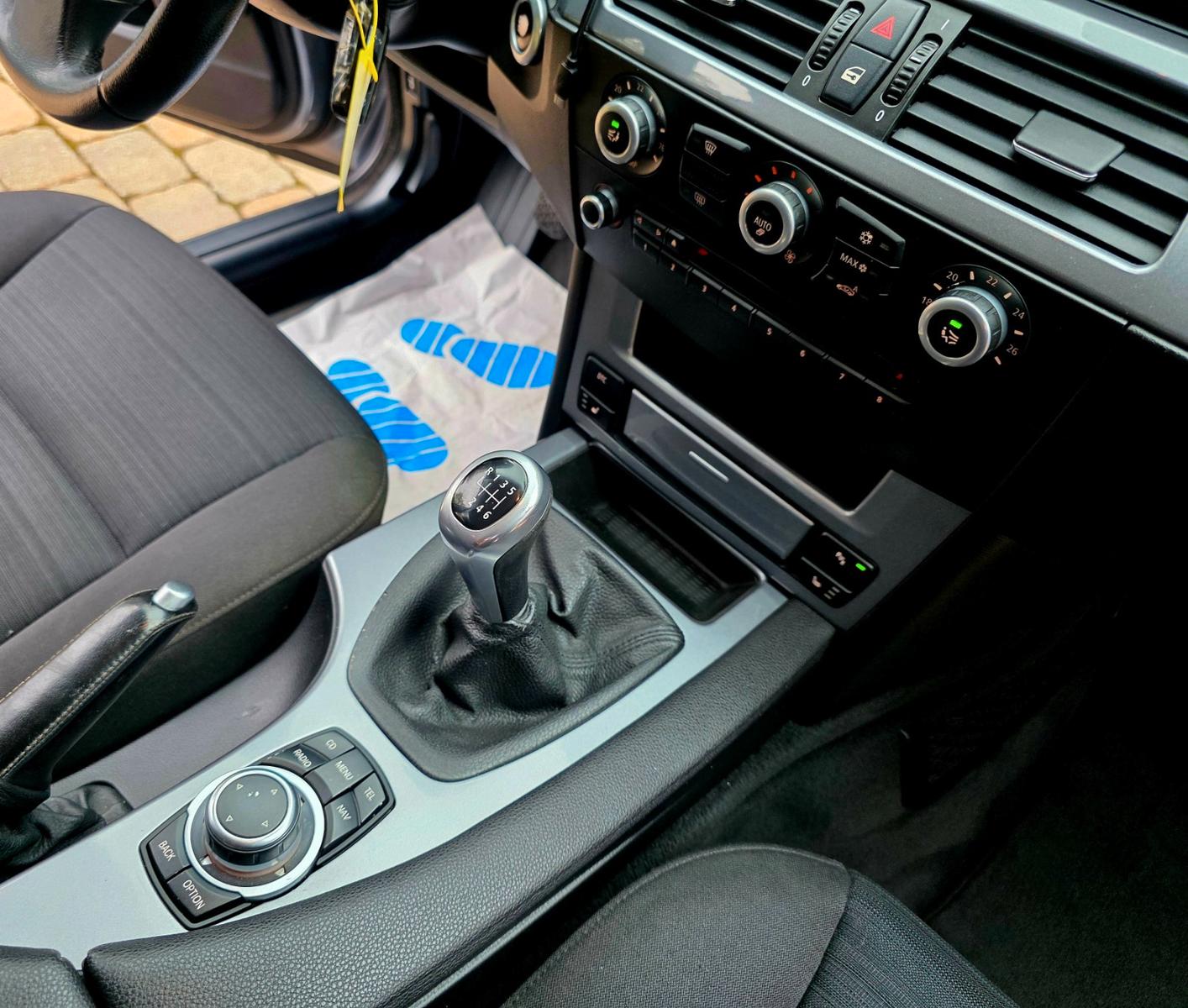 BMW 520 2008 — photo 28