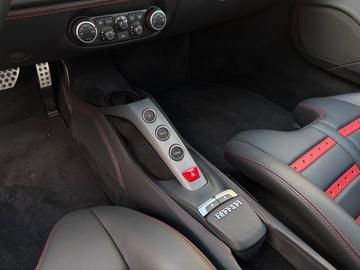 2018 Ferrari 488 GTB — миниатюра 14