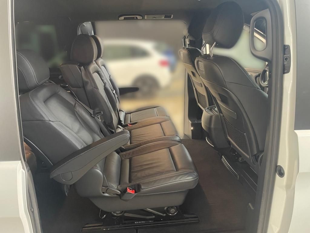 Fahrzeugabbildung Mercedes-Benz V 300 EAV/L 4x4 AMG 8 Sitze STHZ 2,5t AHK MEMORY