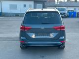 Volkswagen VW Touran Highline R-Line | 7-Sitzer | ACC - Volkswagen Touran mit Benzin-Antrieb: Kombi, Automatik