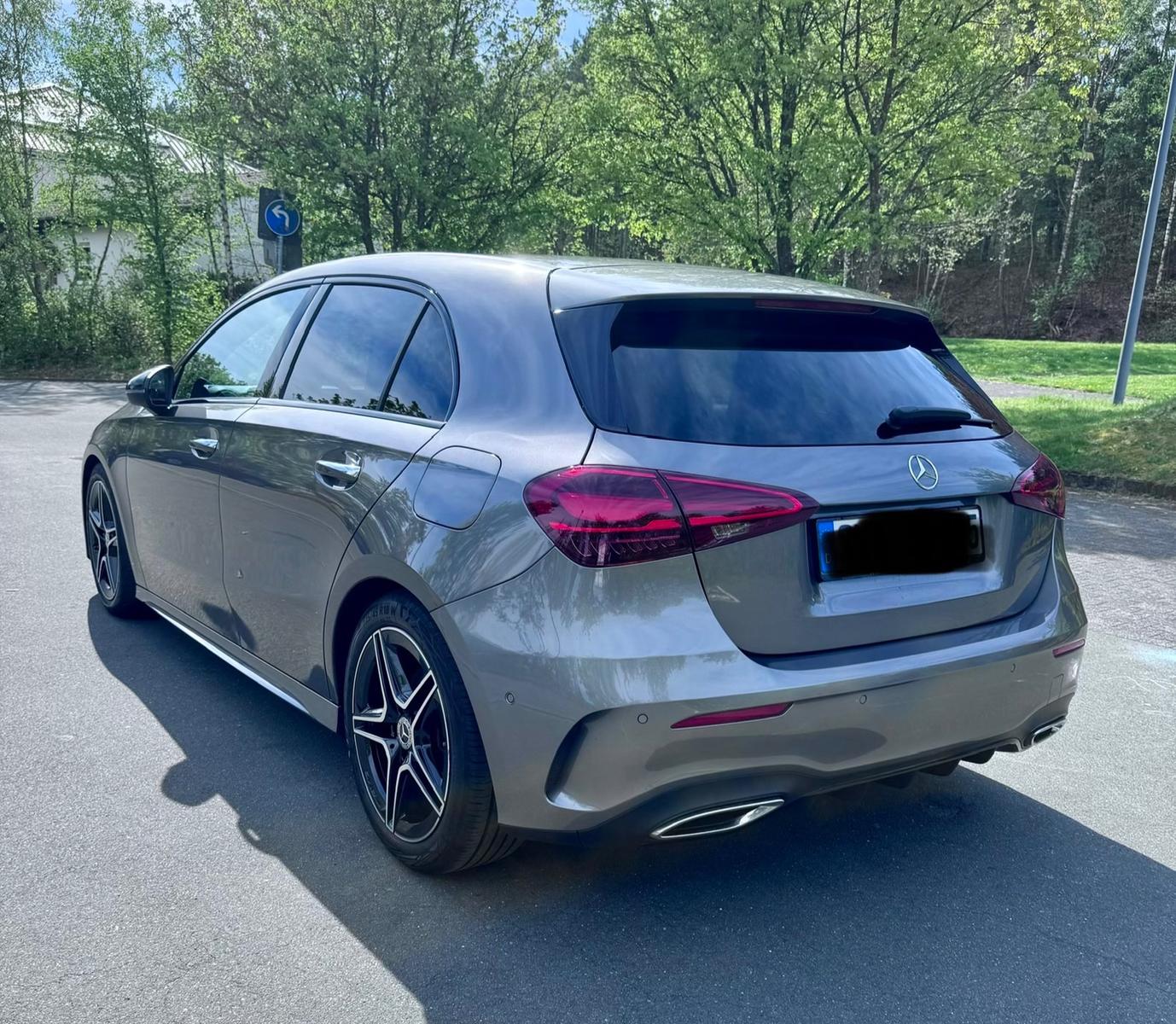 Mercedes-Benz A 250 4MATIC /AMG / MultiBeam/ Garantie 