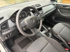 Fahrzeugabbildung Skoda Fabia Active 1.0 Ltr. 5-Gang Sitzhzg*Klima*Radio