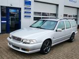 Volvo V70 R AWD - Volvo V70 Awd mit Benzin-Antrieb