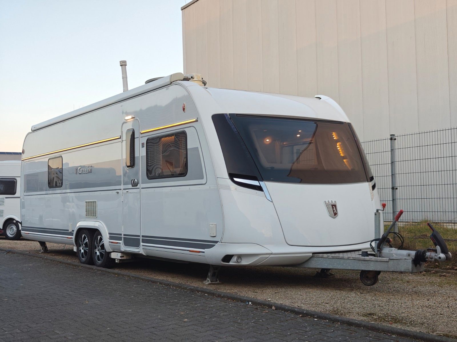 Fahrzeugabbildung Tabbert Cellini Slide Out 750 HTD - Mover, Klima, SAT -