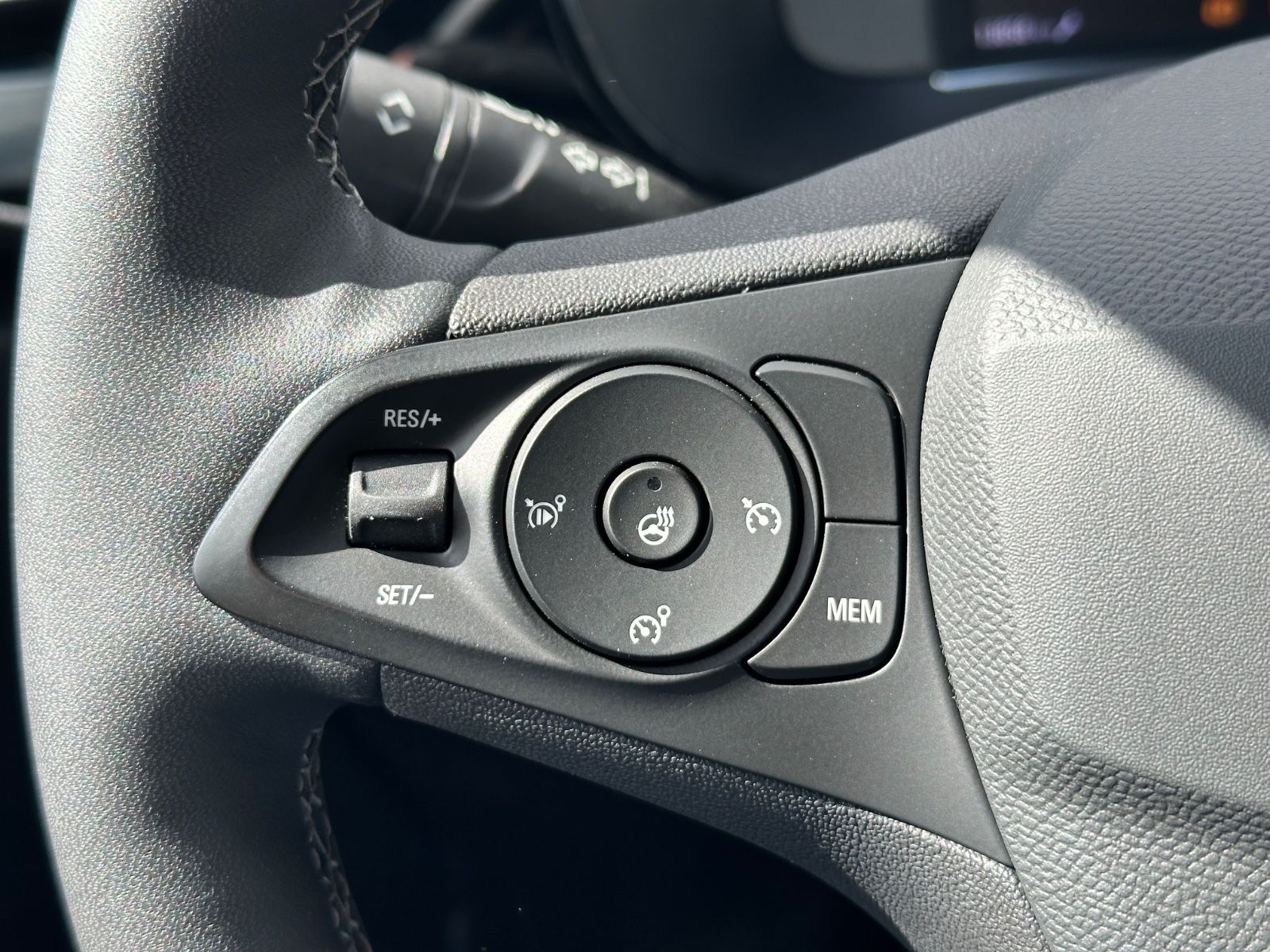 Fahrzeugabbildung Opel Corsa F GS  Allw.*Navi*Kamera*Sitzh.