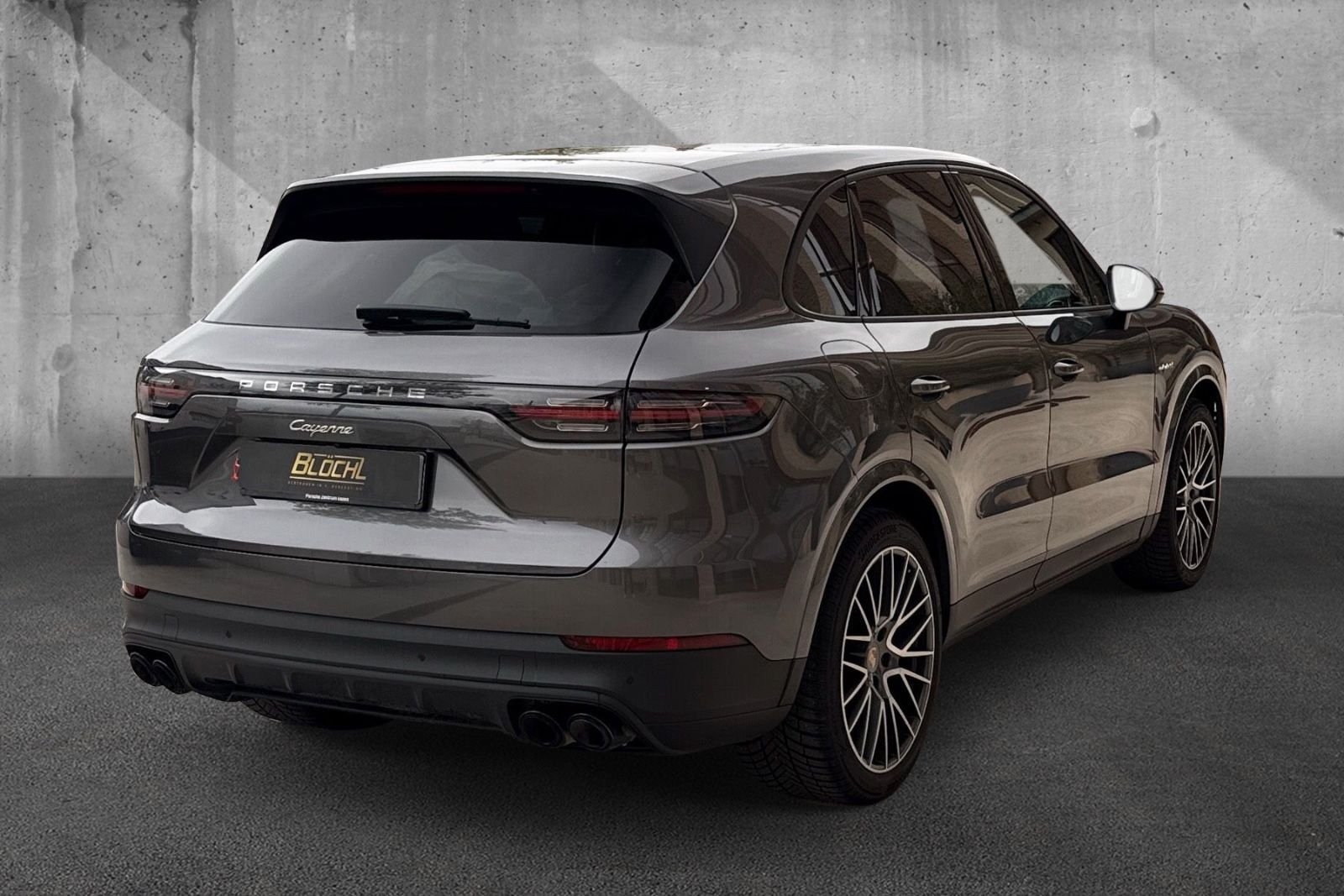 Fahrzeugabbildung Porsche Cayenne E-Hybrid*AHK*Panorama*Surround