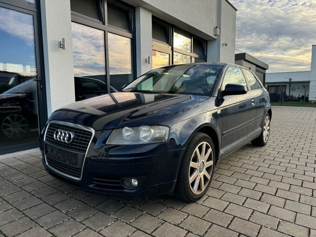 Audi A3 1.6 Attraction/17"S-LINE ALU/TÜV01-2025