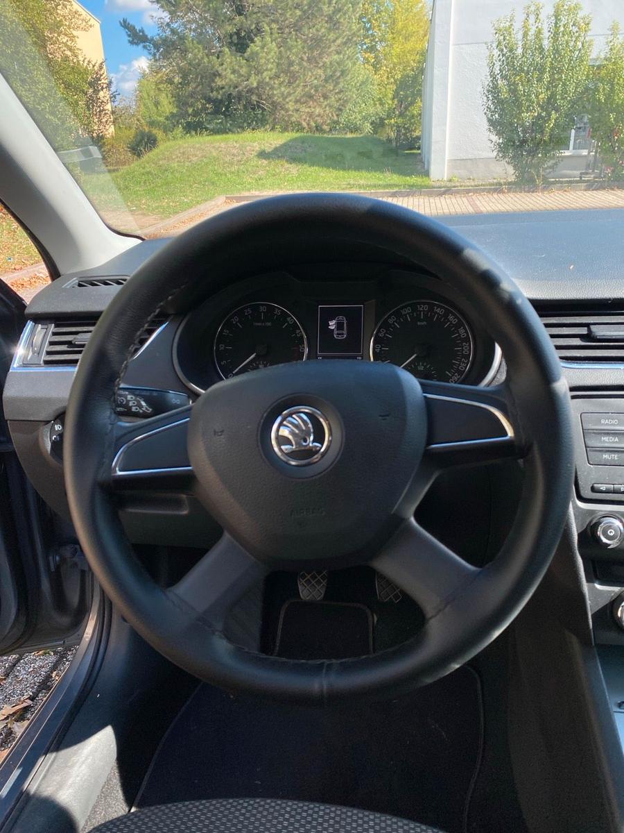 Skoda Octavia 2013 — photo 9