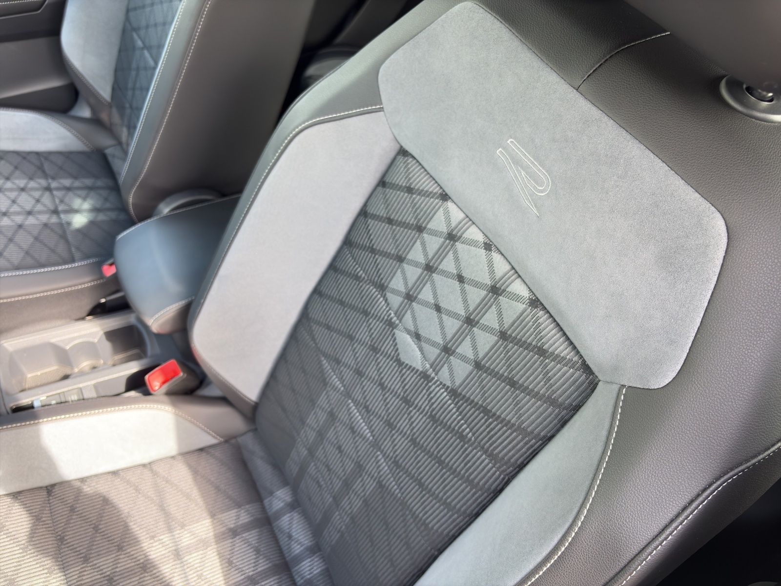 Volkswagen T-Roc - Bild 25