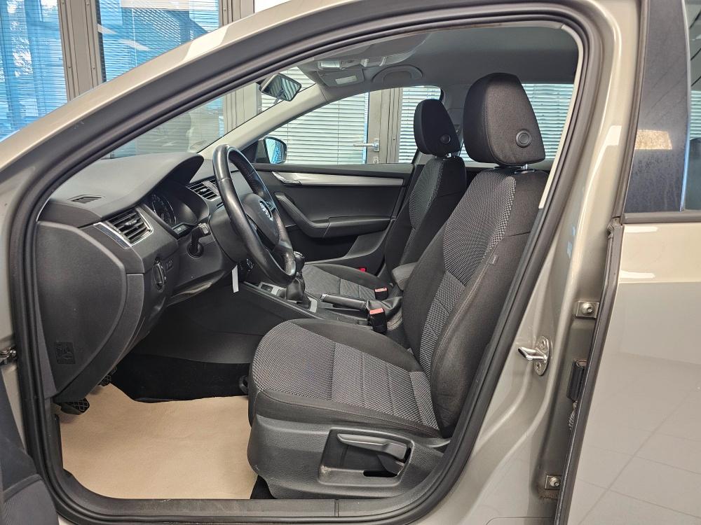 Skoda Octavia Ambition AHK,Sitzheizung,PDC,Klima