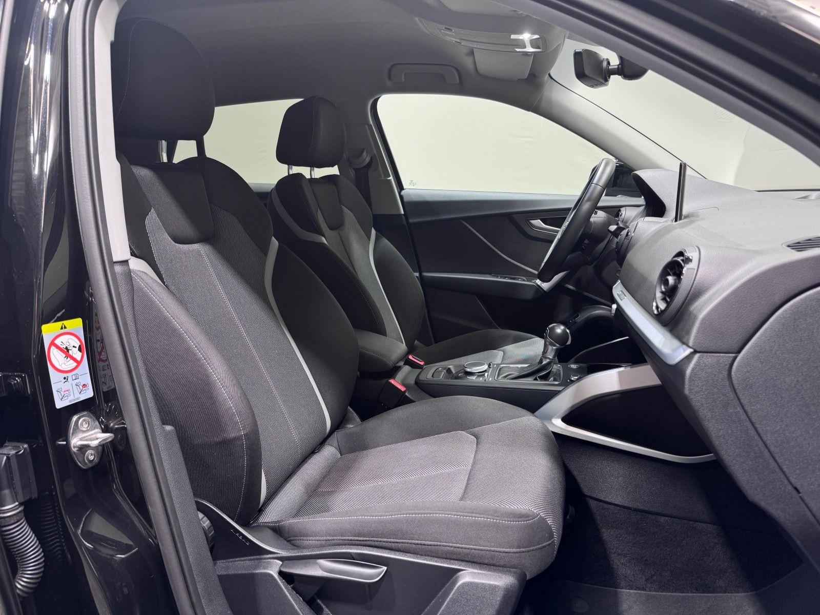 Audi Q2 Sport 1.0 TSI DSG | LED NAVI TEMPOM APP-CONN