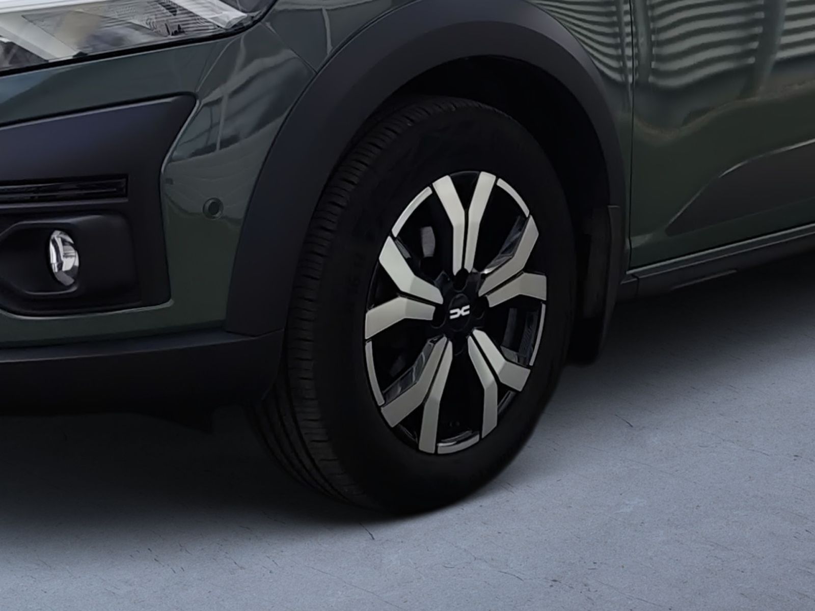 Fahrzeugabbildung Dacia Sandero III Stepway Expression+ TCE 110