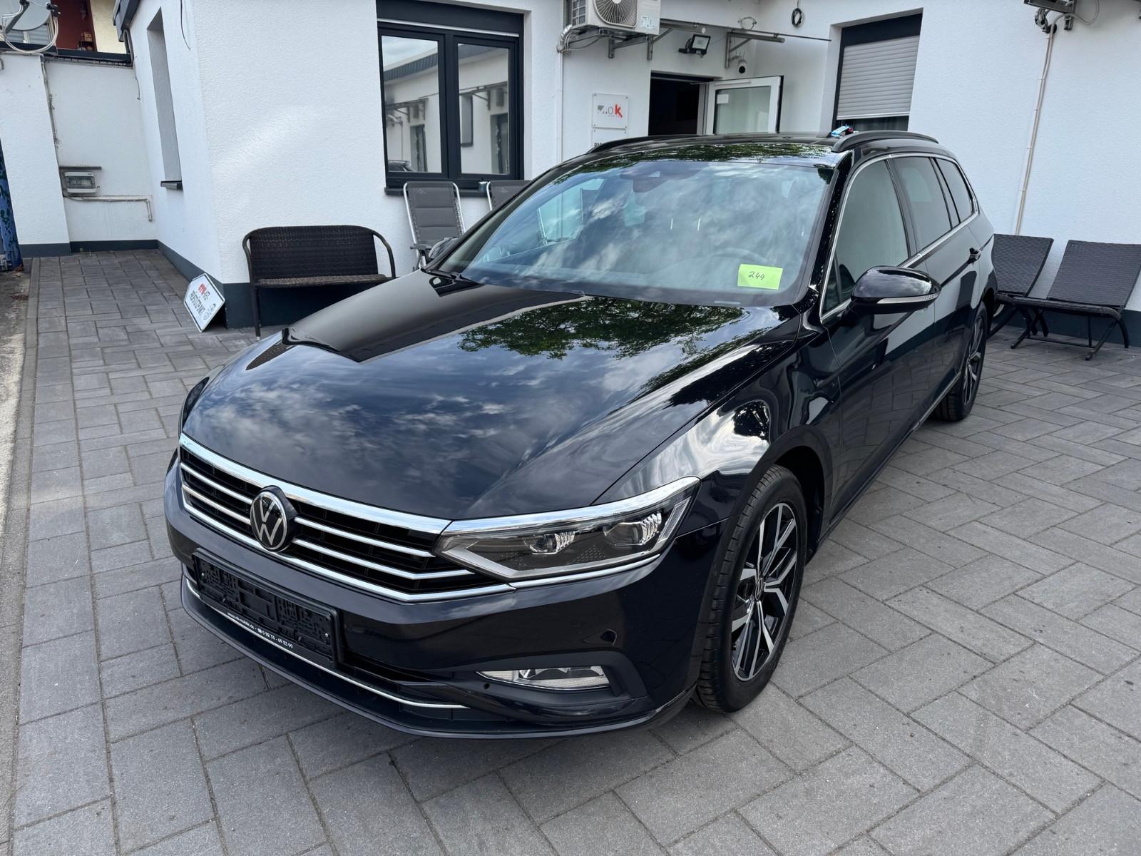 Volkswagen Passat Variant Business ACC Panormadach LED Lede