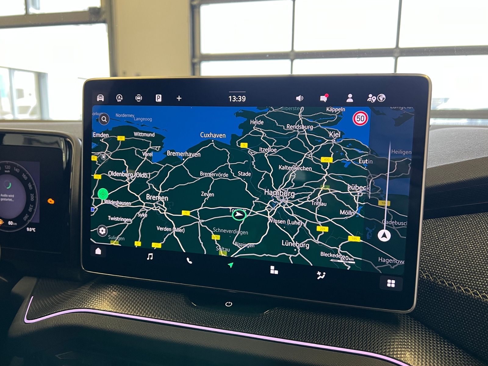 Fahrzeugabbildung SKODA Kodiaq Selection 2.0 TDI DSG *AHK, 7 Sitze, Pano