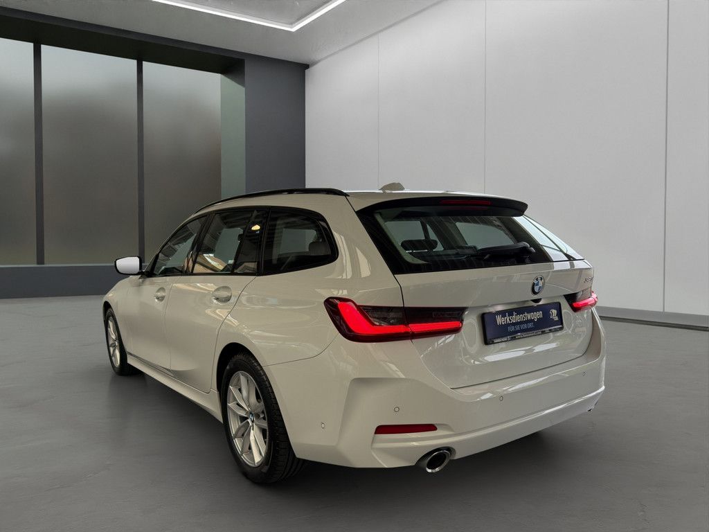 BMW 320d T. LED NAVI PANO STANDH KEYLESS KAMERA 17 foto 4