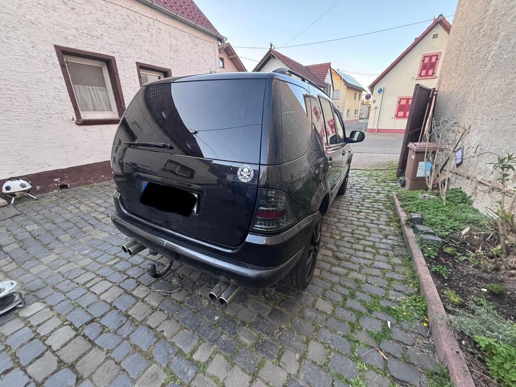 Mercedes-Benz ML 320