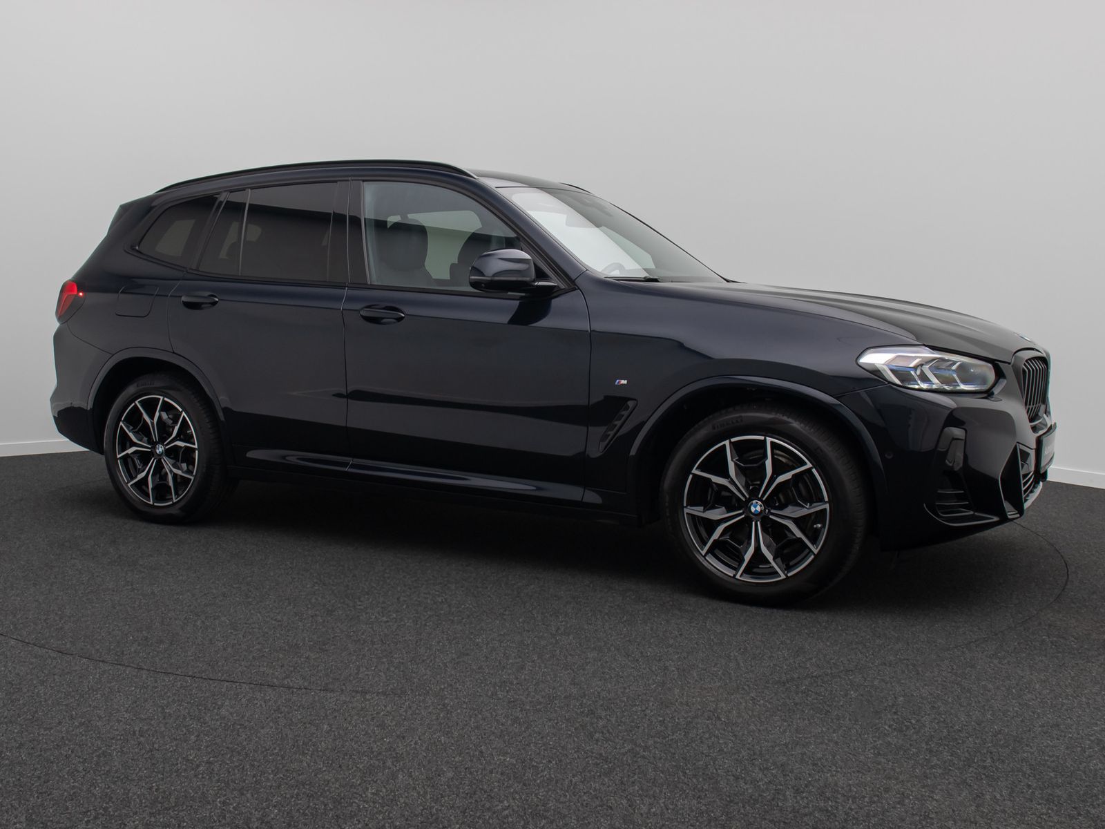 Fahrzeugabbildung BMW X3 xD20d M Sport 360° HUD Laser H/K Panorama 19"