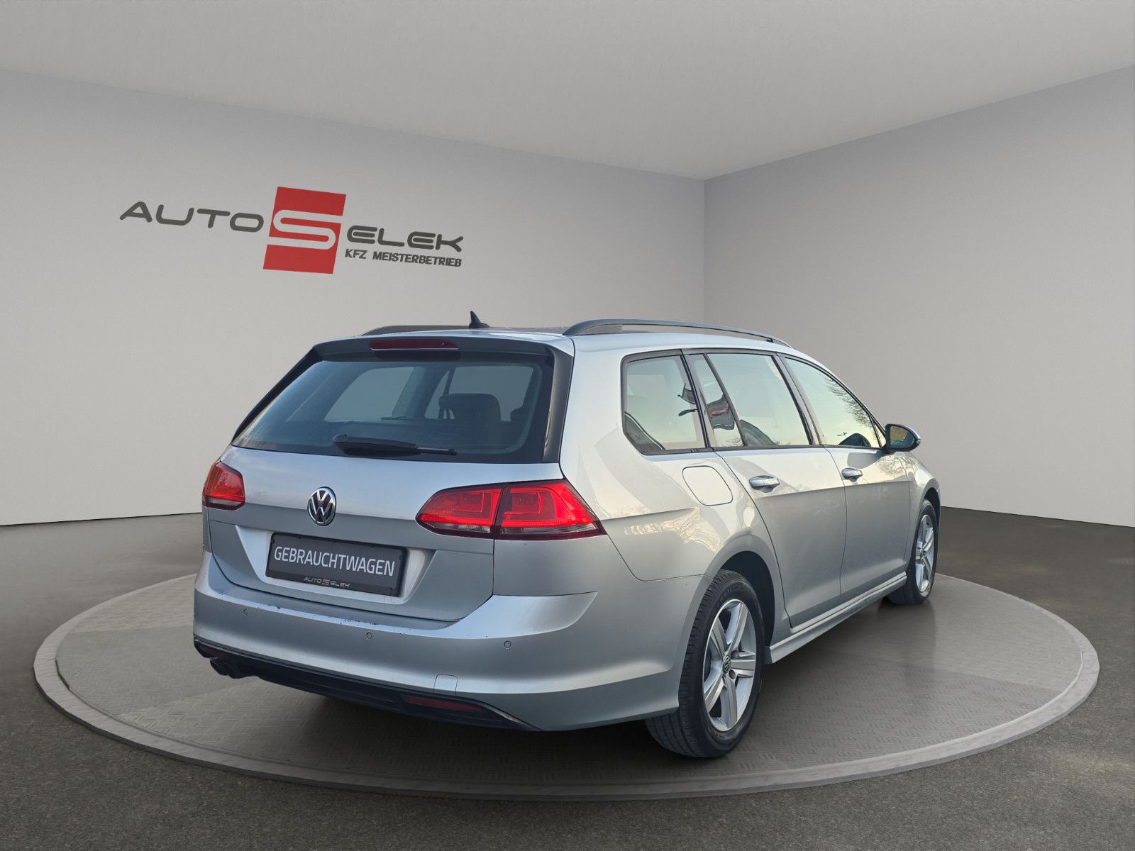Fahrzeugabbildung Volkswagen Golf VII Variant 2.0 TDI Comfortline
