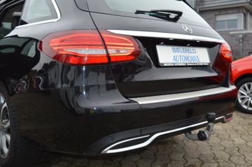 Mercedes-Benz C 180 T CGI  7G-Tronic Avantgarde AHKPanoLEDN