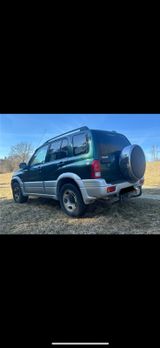 Suzuki Grand Vitara 2.5 V6 V6 - Suzuki Grand Vitara aus 2000