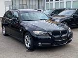 BMW 318 D Kombi/Navigation-Xenon-Panorama-PDC-AHK - BMW 318 aus 2011: Kombi, 318d