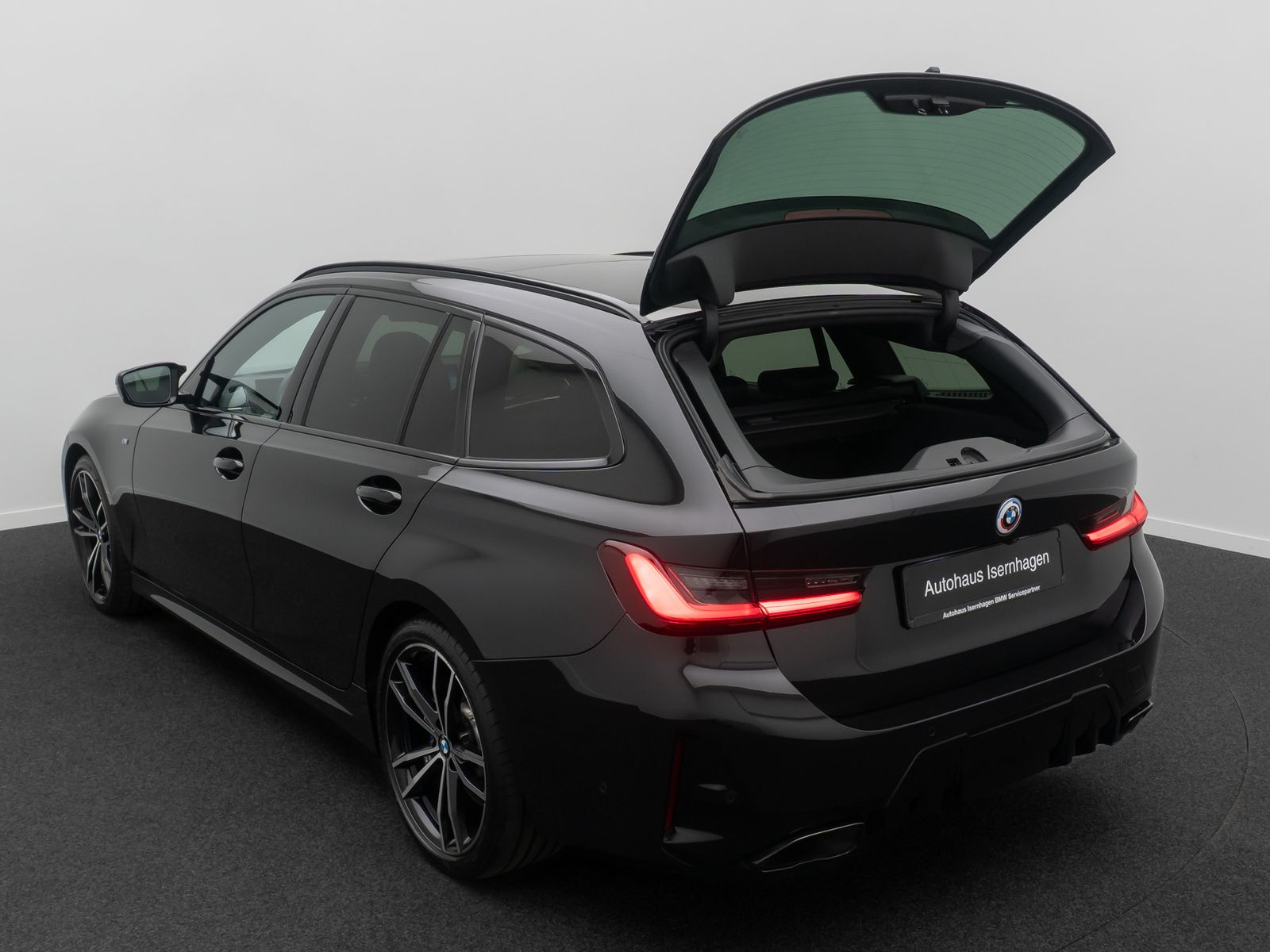 Fahrzeugabbildung BMW M340d xD H/K Kamera DAB HUD Panorama AHK 19Zoll
