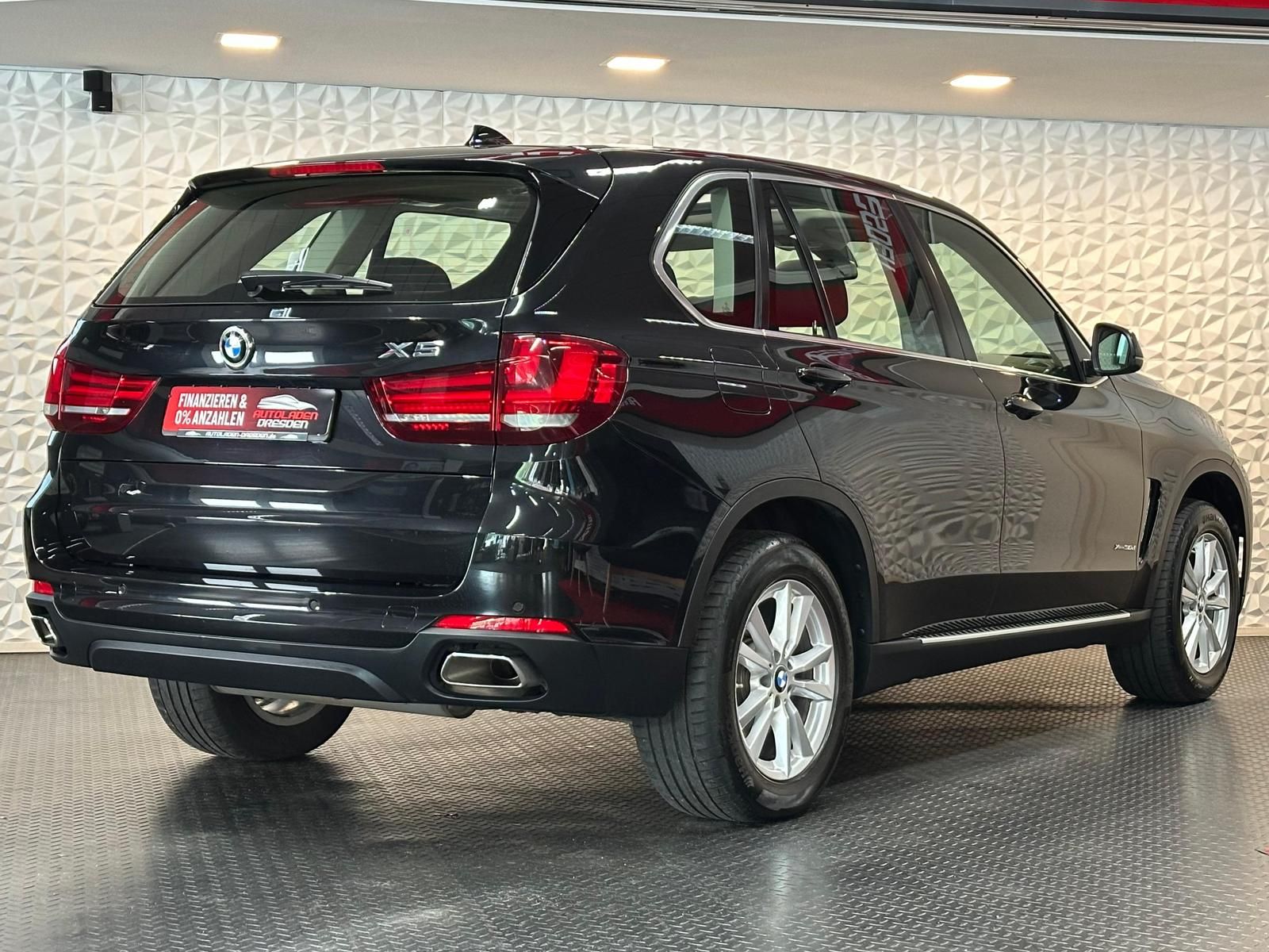 BMW X5 xDrive 30d* BIXEN#HUD#PANO#AHK#SHZ#TEMPO#NAVI - Image 8