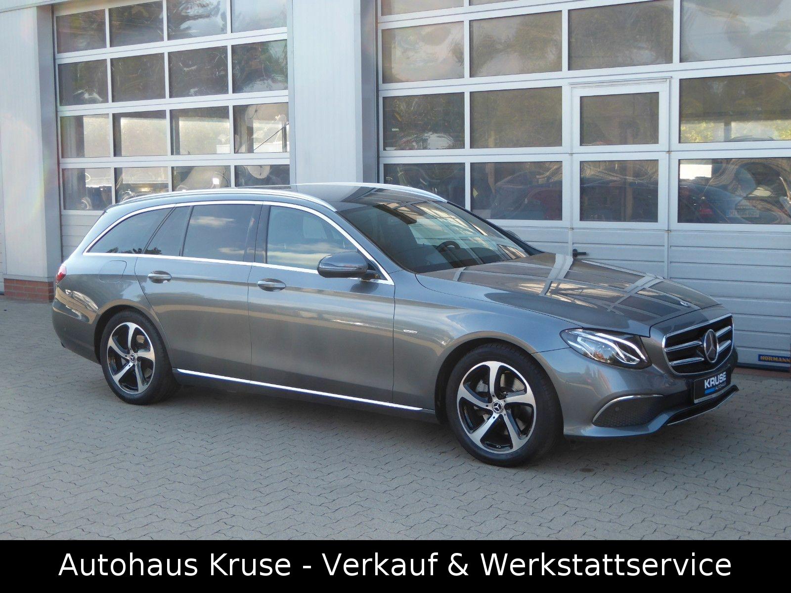 Mercedes-Benz E 200 T AVANTGARDE SPORT STYLE+DISTRONIC+AHK
