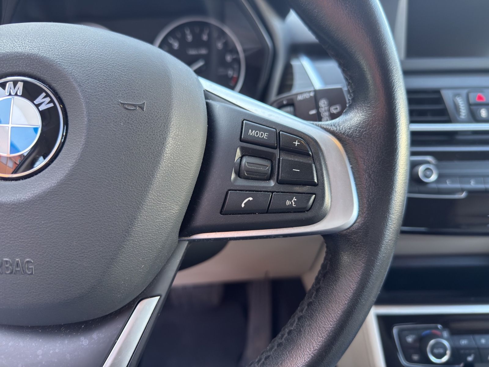 Fahrzeugabbildung BMW 225 Active Tourer*Luxury-Line*Navi*Kamera*