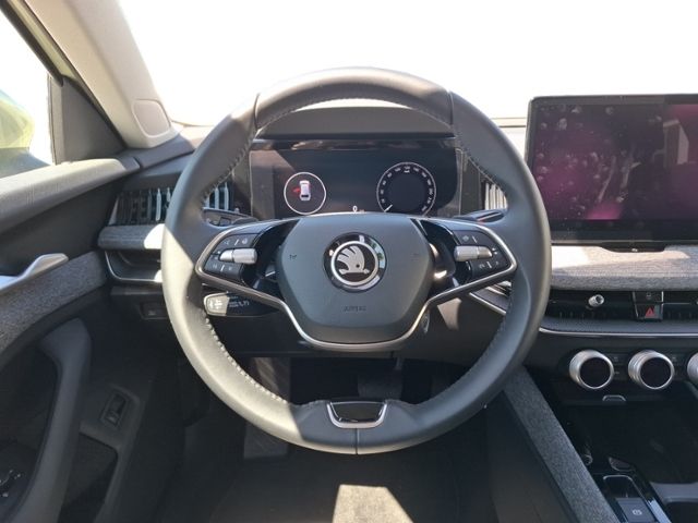 Skoda Superb - Bild 12