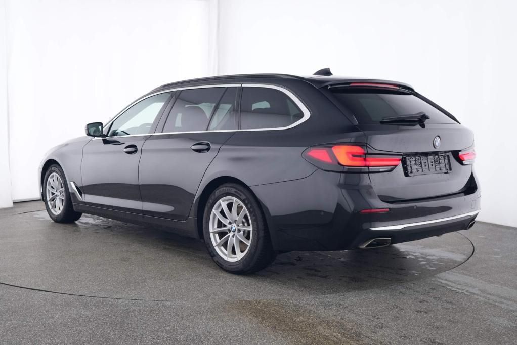 BMW 530 d Touring xDrive 3.0 Steptronic Pano*AHK*Led
