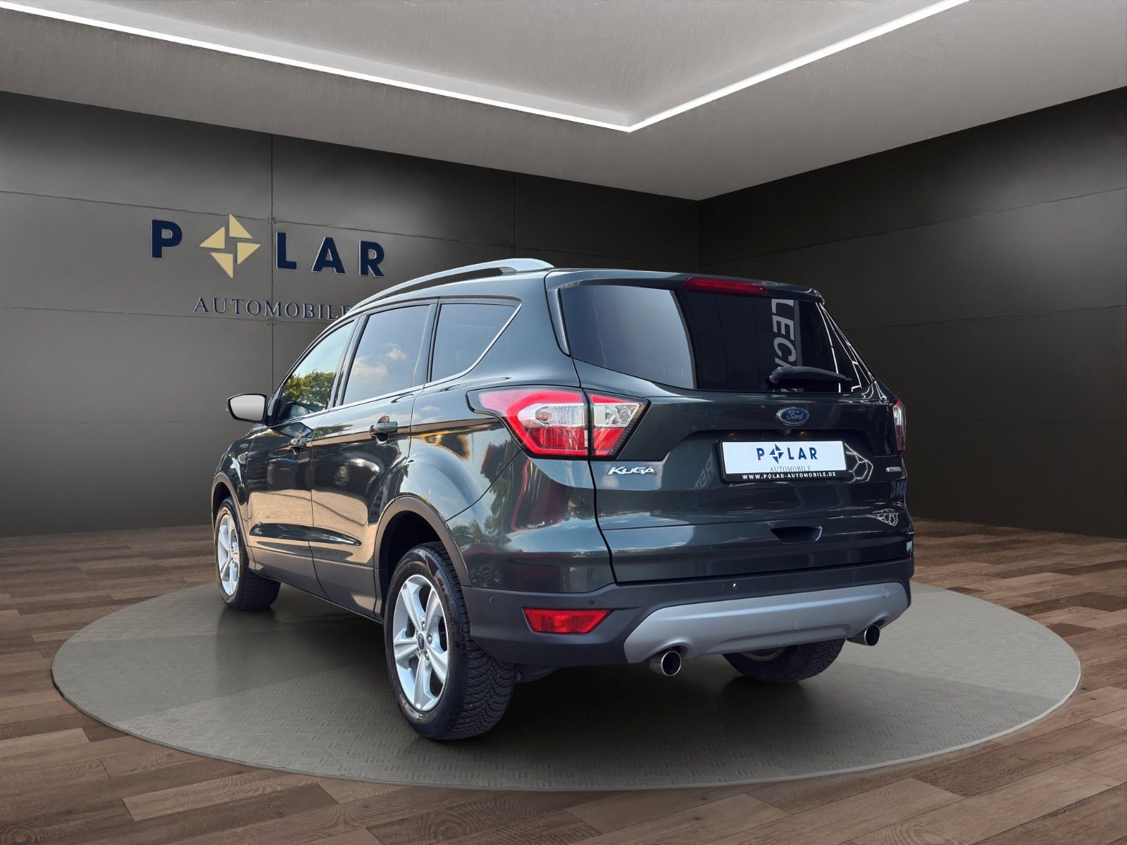 Fahrzeugabbildung Ford Kuga Titanium*Bhz-Lenkrad*RFK*ACC*Pano*Bi-Xenon*