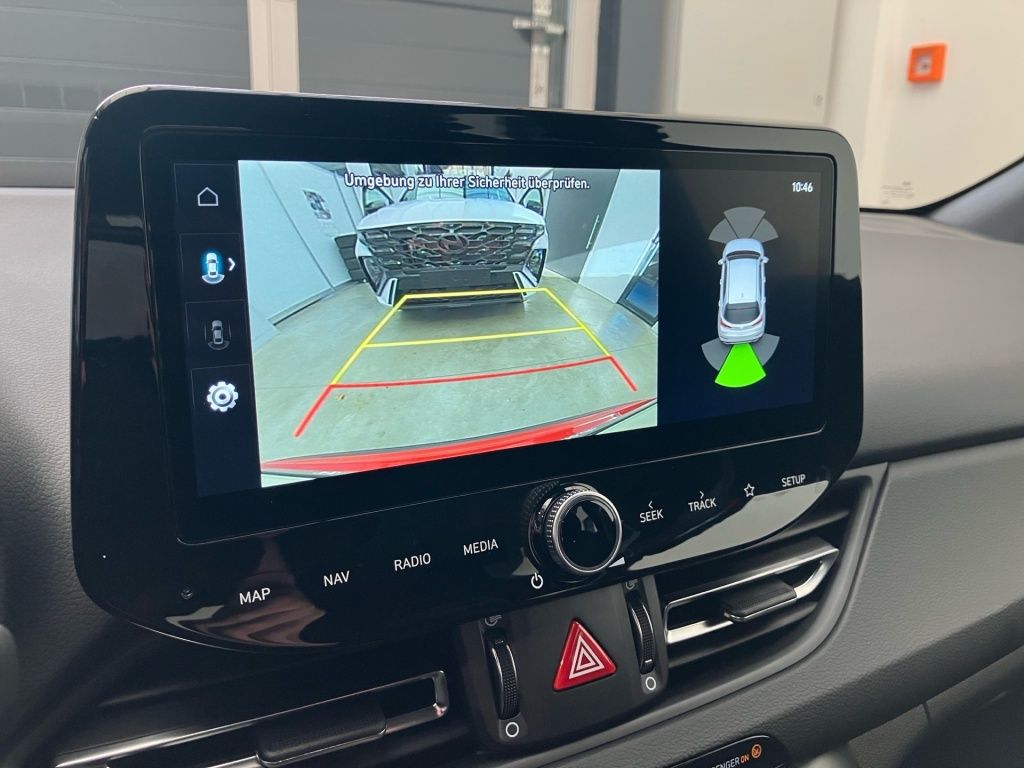 Fahrzeugabbildung Hyundai i30 FL Kombi (MY25) 1.5 T-GDI (140 PS) 48V 6-MT