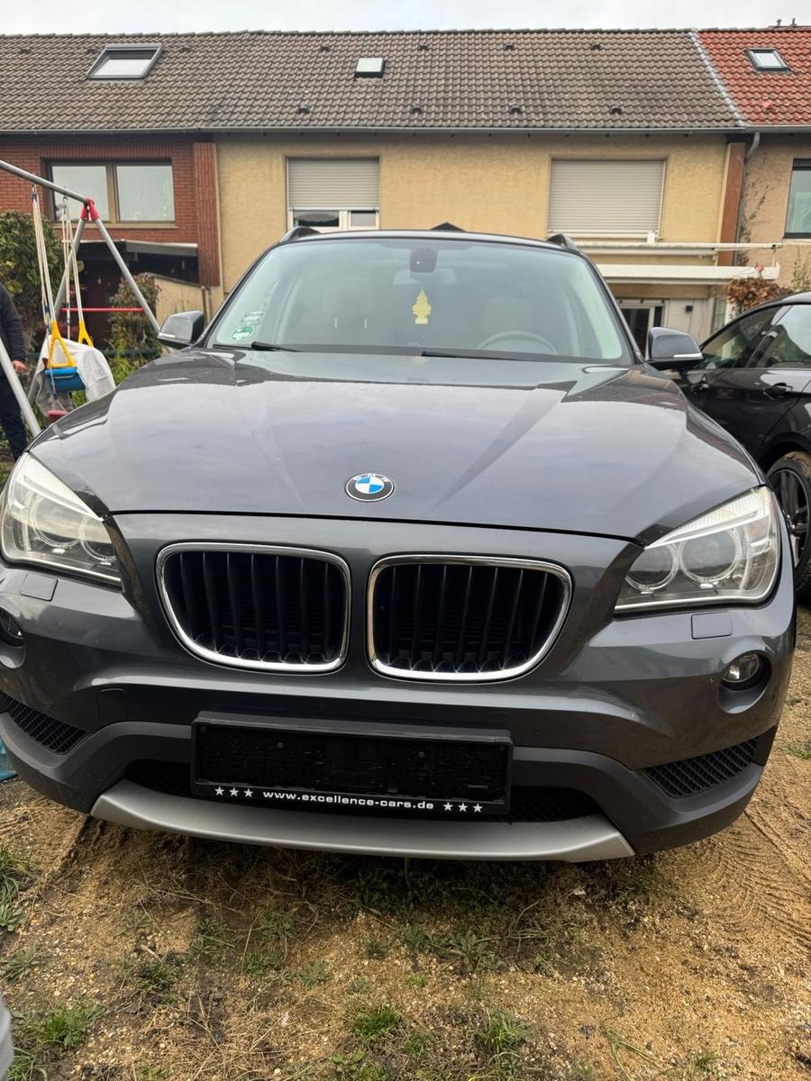 BMW iX1