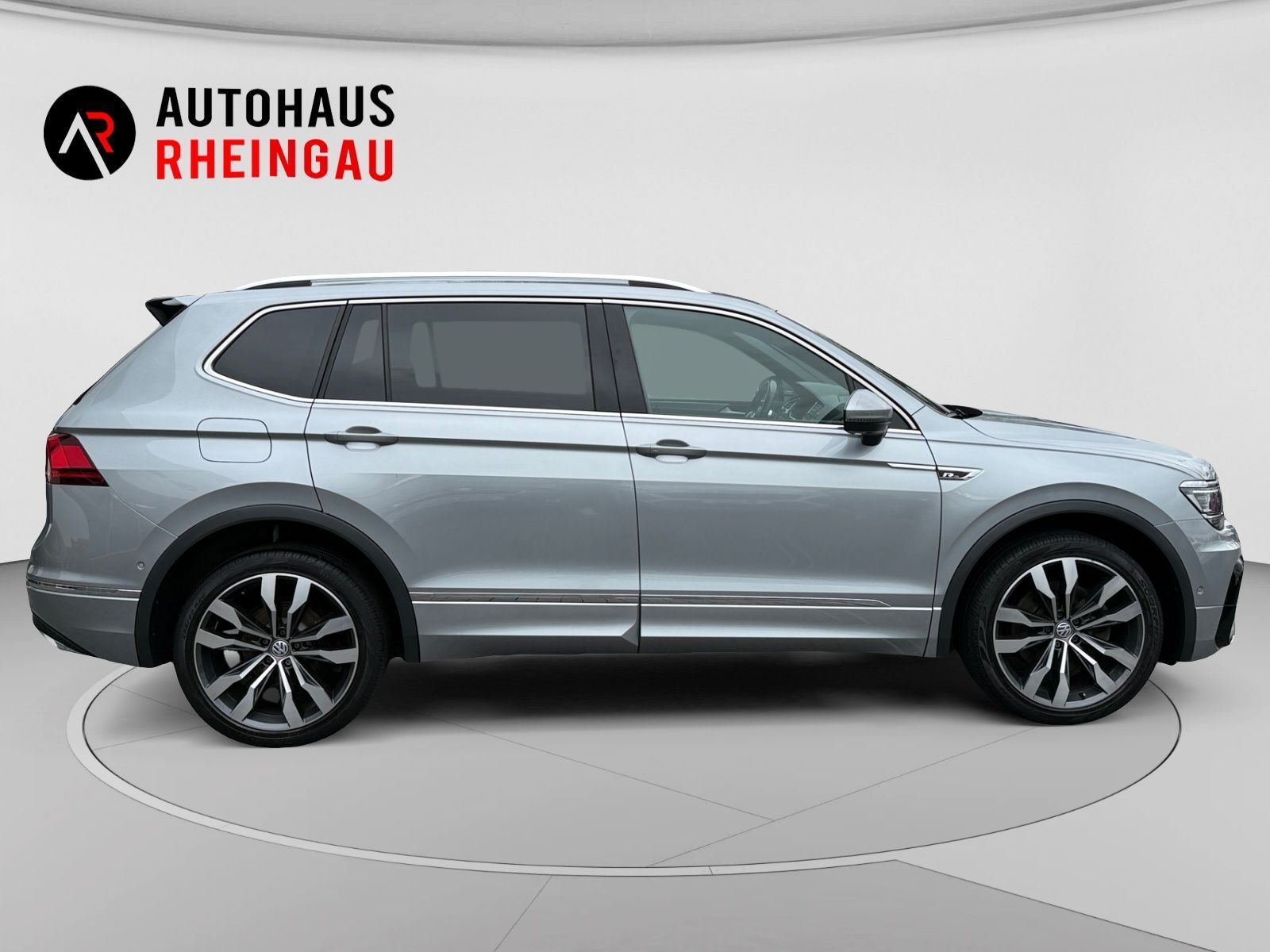Fahrzeugabbildung Volkswagen Tiguan Allspace 2.0 TDI R-LINE 7 SITZE 20" AHK