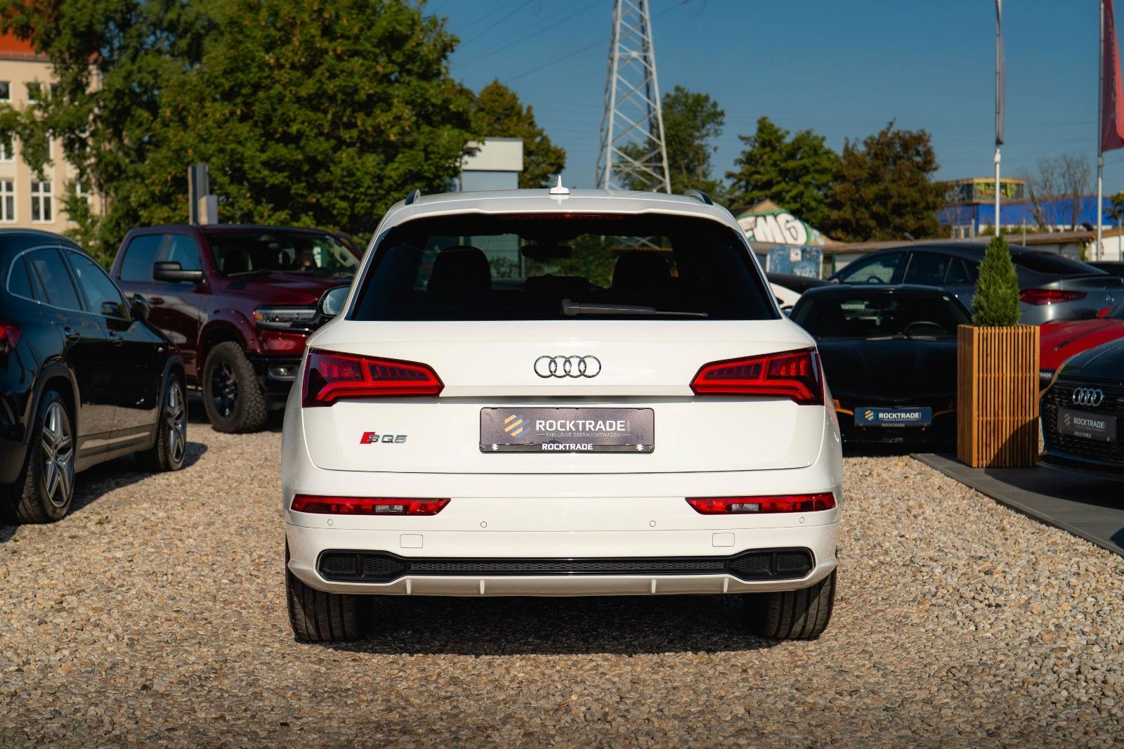 Fahrzeugabbildung Audi SQ5 3.0 TDI quattro Optik-Paket Schwarz *LED*19%