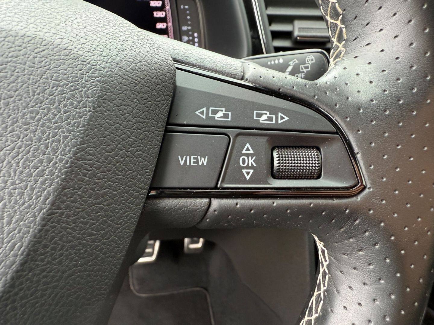 SEAT Leon 290 2.0 TSI EU6d-T Cupra C1 Carplay LED ALU - Image 17